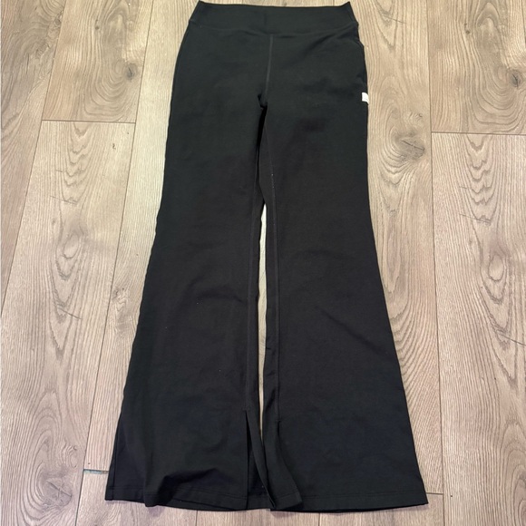 Vuori Pants - Vuori Wide Leg Black Pants Size Medium